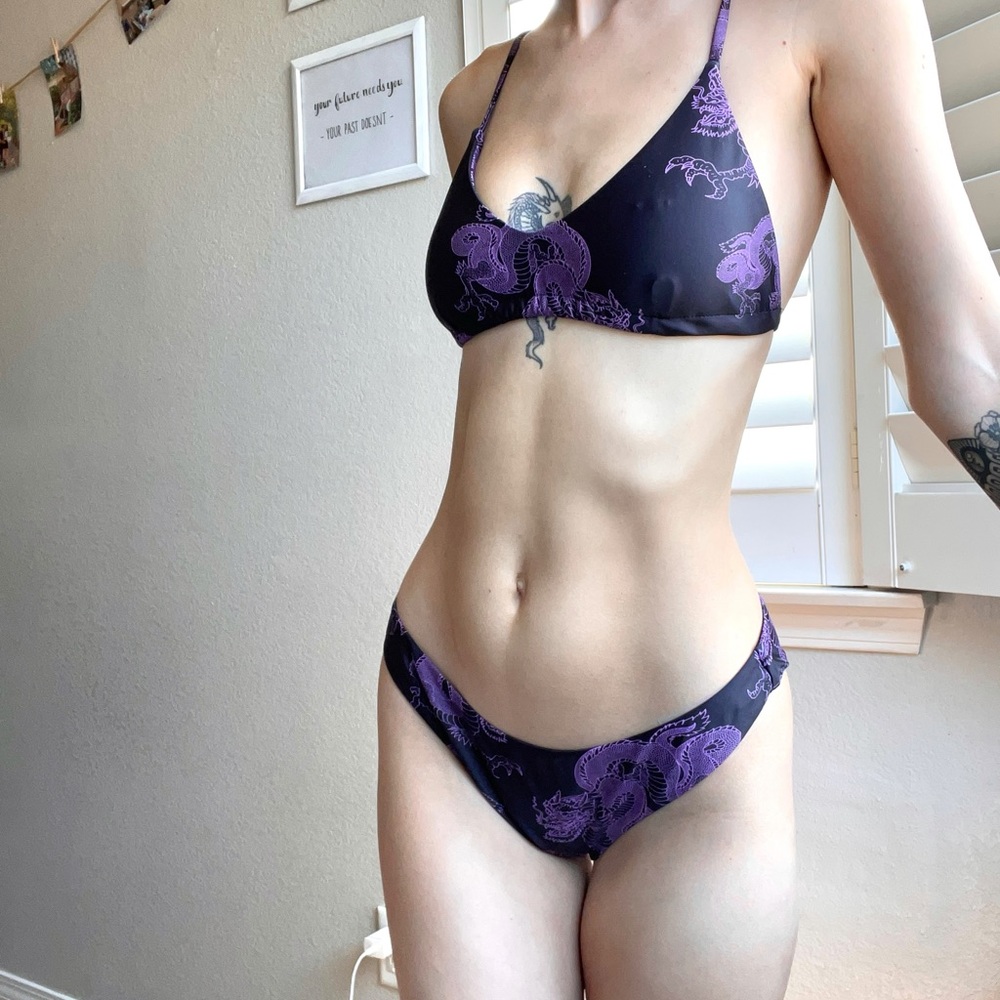 Size small SHEIN dragon bikini!